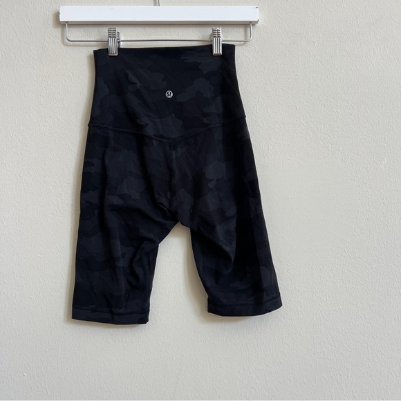 Lululemon Align Super High Rise Short *10"
Heritage 365 Camo Deep Coal Multi - Picture 2 of 3